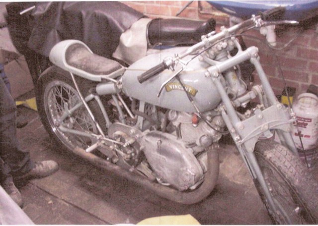 1948 VINCENT 500 GREY FLASH SIDE CAR SPECIAL JACK SURTEES