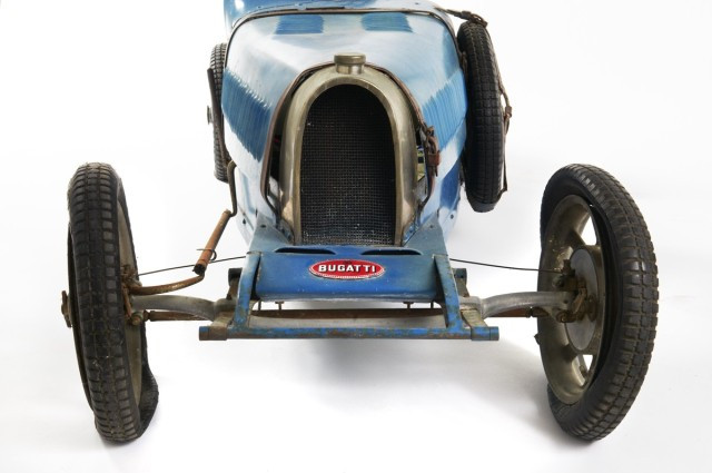 BUGATTI BABY TYPE 52 - NO RESERVE Voiture enfant produite par l'usine de Molsheim vers 1926. Moteur électrique. La voiture est restée d