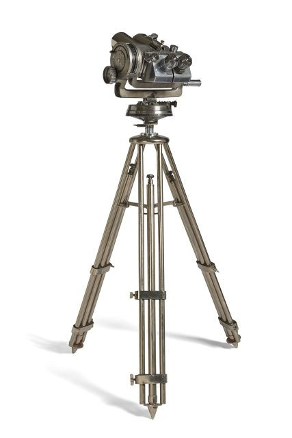 BINOCULAIRE DF10-80  Circa 1940