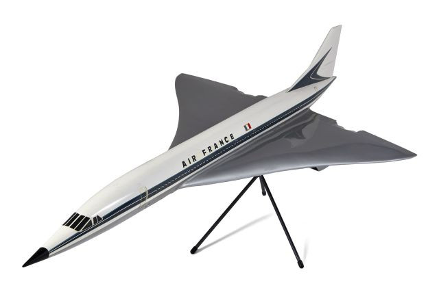 CONCORDE  Maquette aux ailes grises