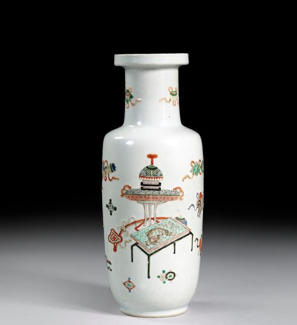 VASE EN PORCELAINE FAMILLE VERTE, CHINE, DYNASTIE QING, XVIIIE SIÈCLE