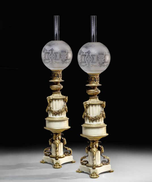 PAIRE DE LAMPES A PETROLE D'EPOQUE NAPOLEON III