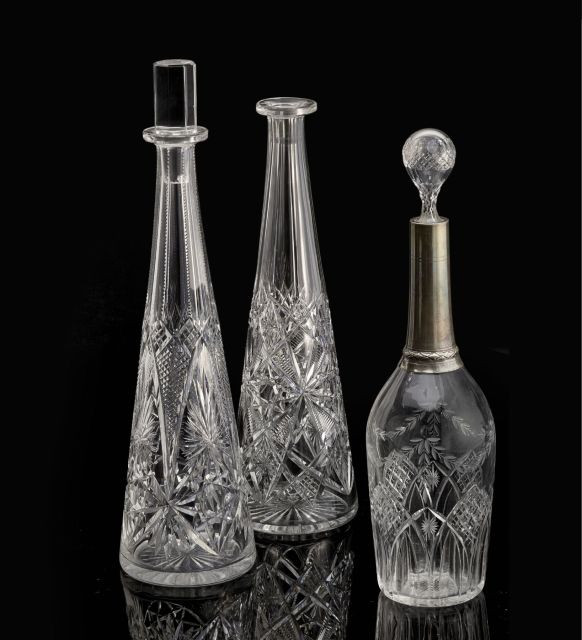 ENSEMBLE DE VERRERIE EN VERRE TAILLE, XXEME SIECLE