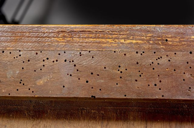 TABLE À ÉCRIRE D'ÉPOQUE LOUIS XVTABLE À ÉCRIRE D'ÉPOQUE LOUIS XV Estampille de Gérard Péridiez