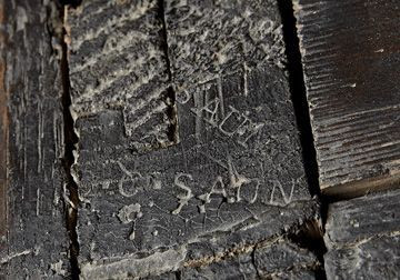 PAIRE DE BIBLIOTHÈQUES D'ÉPOQUE LOUIS XVI Estampille de Claude-Charles Saunier