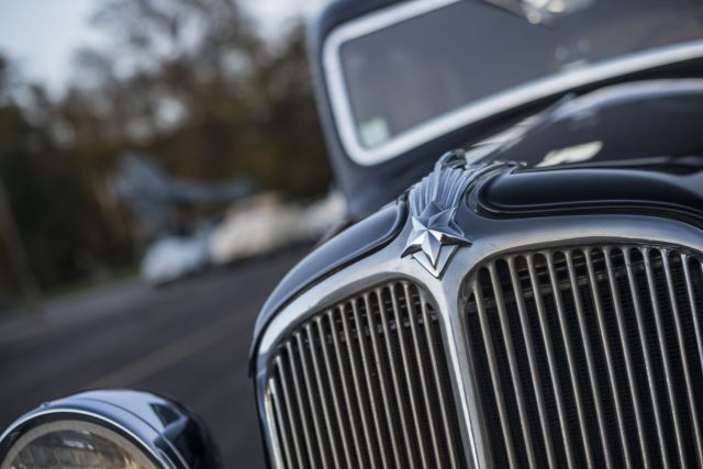 1934 Renault Vivastella Limousine (PG9) No reserve Carte grise française de collectionChâssis n°619646Moteur n° E60103227Carrosserie n°