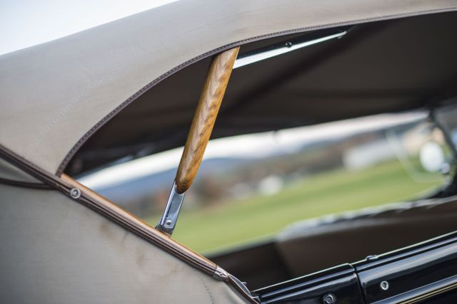 1934 Ford V8-40 Torpédo Le Baron  No reserve