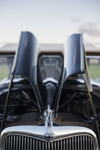 1934 Ford V8-40 Torpédo Le Baron  No reserve