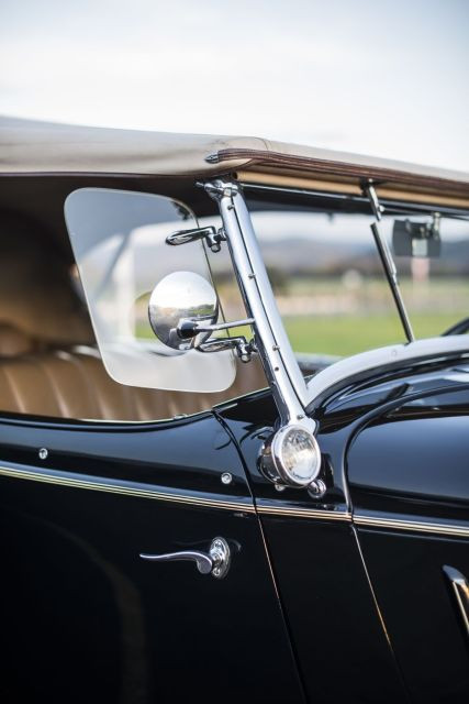 1934 Ford V8-40 Torpédo Le Baron  No reserve