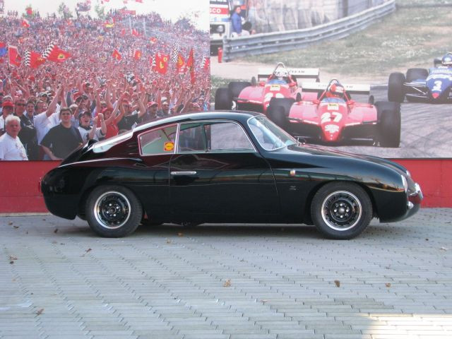 1957 Abarth 750 Zagato Titre de circulation italienChâssis n° 222623- Magnifique restauration- Historique en course connu- Modèle europ