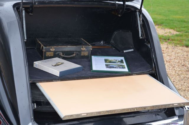 1952 Rolls Royce Silver Wraith par Hooper Carte grise française collectionChâssis n° WSG 22Moteur n° W21G- Belle présentation- Modèle d