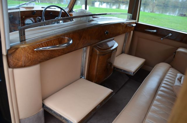 1952 Rolls Royce Silver Wraith par Hooper Carte grise française collectionChâssis n° WSG 22Moteur n° W21G- Belle présentation- Modèle d
