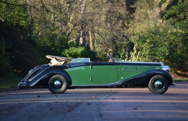 1937 Delage D8-100 cabriolet quatre portes par Labourdette  No reserve