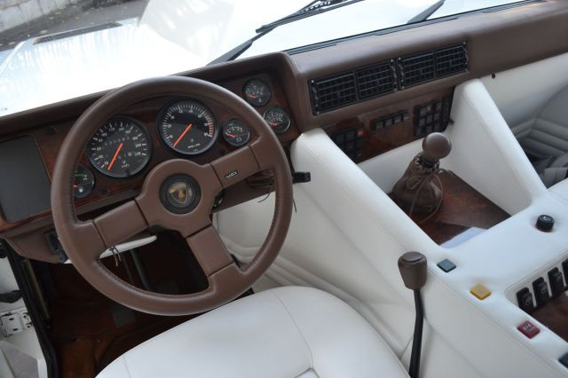 1988 Lamborghini LM002