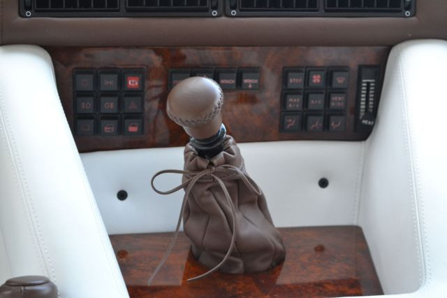 1988 Lamborghini LM002