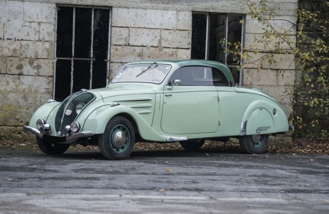 1937 Peugeot 402 Éclipse