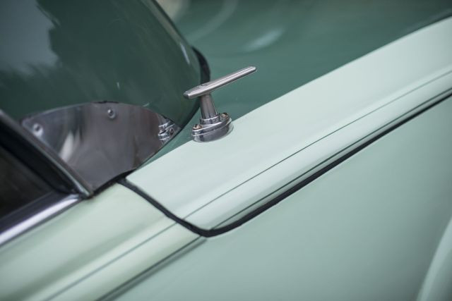 1937 Peugeot 402 Éclipse