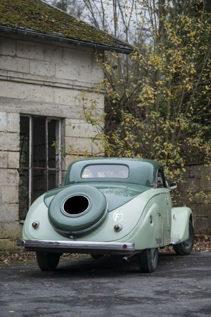 1937 Peugeot 402 Éclipse
