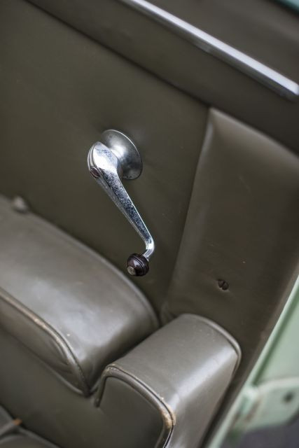 1937 Peugeot 402 Éclipse