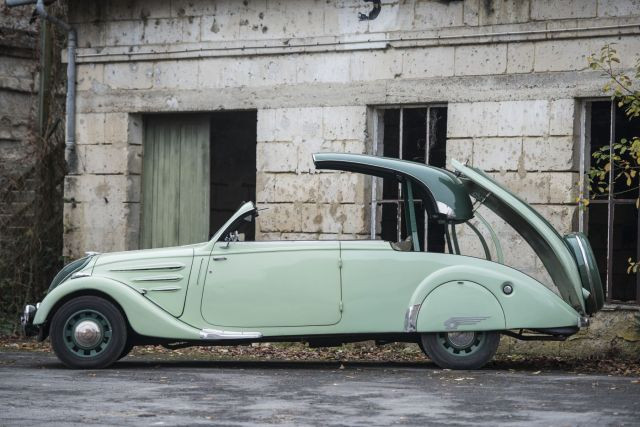 1937 Peugeot 402 Éclipse