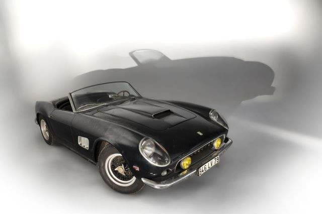 Ferrari 250 GT SWB California Spider - 1961 Carte grise françaiseChâssis n° 2935GTMoteur n° 2935Numéro interne n° 610 EBoîte de vitesse
