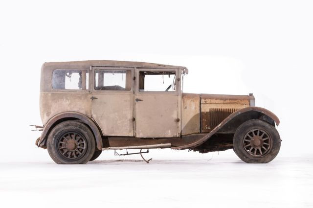 Berliet VRC 12 HP limousine avec séparation chauffeur - c. 1930  No reserve