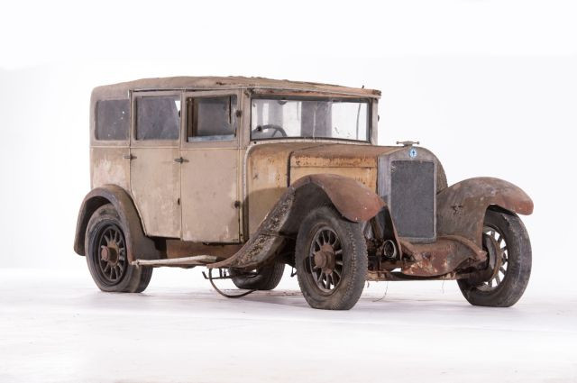 Berliet VRC 12 HP limousine avec séparation chauffeur - c. 1930  No reserve