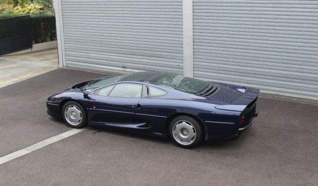 1992 Jaguar XJ 220