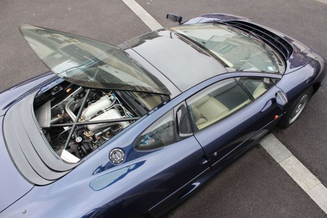 1992 Jaguar XJ 220