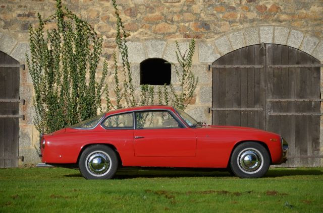 1968 Lancia Flaminia Super Sport Zagato 2.8 3C Carte grise françaiseChâssis n° 826232002130Moteur n° 826200*2135- Modèle rare et désira