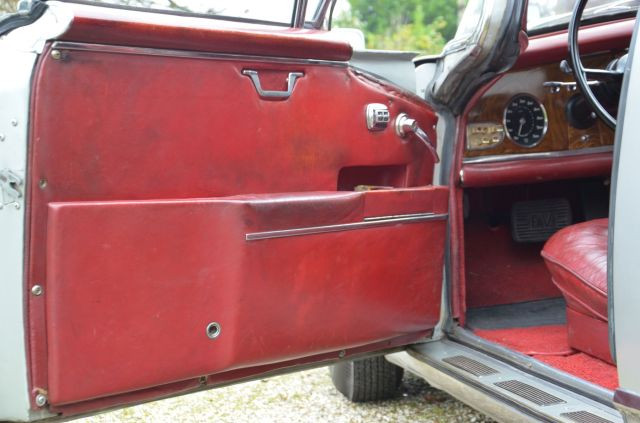 1958 Facel Vega FV3B Carte grise françaiseChâssis n° FV3B-58-357Moteur n° TY4 -317 163- Ex - Maurice Trintignant !- Superbe état d'orig