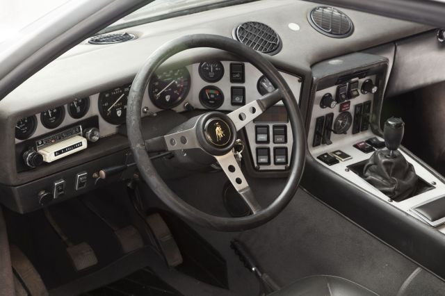 1973 Lamborghini Espada 400 GT Série III Carte grise françaiseChâssis n°9110Moteur n° 41116- Un seul propriétaire jusqu'en 2013- Mécani