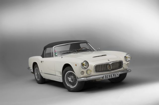 1961 Maserati 3500 GT Spider Vignale avec Hard Top Carte grise françaiseChâssis n°101.1221Moteur n° 101.1221- Vendue neuve à Paris- Mat