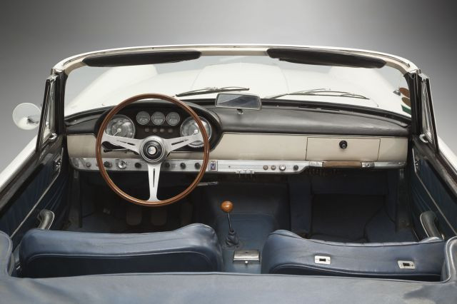 1961 Maserati 3500 GT Spider Vignale avec Hard Top Carte grise françaiseChâssis n°101.1221Moteur n° 101.1221- Vendue neuve à Paris- Mat