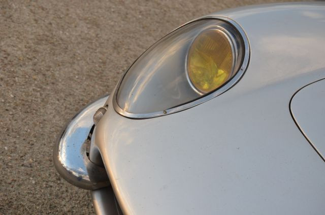 1966 Ferrari 275 GTB berlinetta Carte grise françaiseChâssis n° 8407Moteur n° 8407- Vendue neuve en France- Version "nez long" et "torq