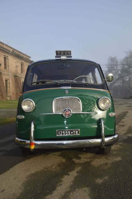 1956 Fiat Multipla taxi No reserve Titre de circulation italienChâssis n° 006488- Véritable version Taxi, rare et originale- Belle prés