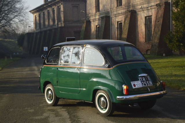 1956 Fiat Multipla taxi No reserve Titre de circulation italienChâssis n° 006488- Véritable version Taxi, rare et originale- Belle prés