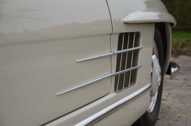 1957 Mercedes Benz 300 SL Roadster avec hard-top