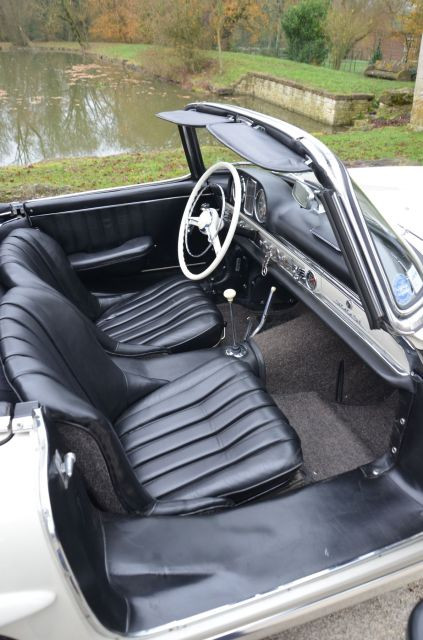 1957 Mercedes Benz 300 SL Roadster avec hard-top