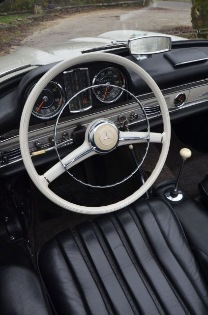 1957 Mercedes Benz 300 SL Roadster avec hard-top