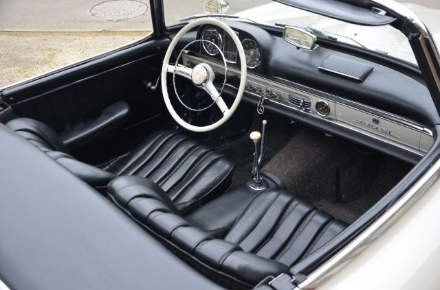 1957 Mercedes Benz 300 SL Roadster avec hard-top