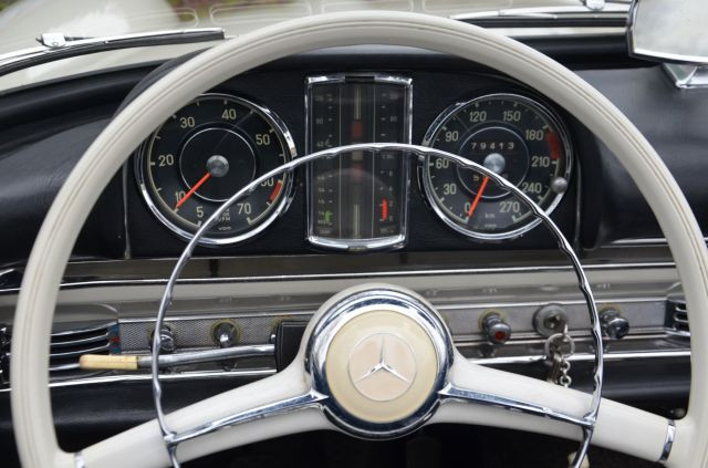 1957 Mercedes Benz 300 SL Roadster avec hard-top