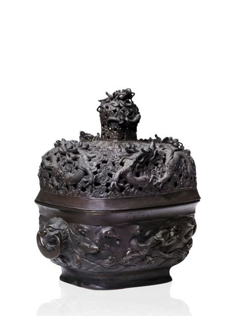 GRAND BRÛLE-PARFUM COUVERT EN BRONZE, CHINE, DYNASTIE QING, XIXe SIÈCLE