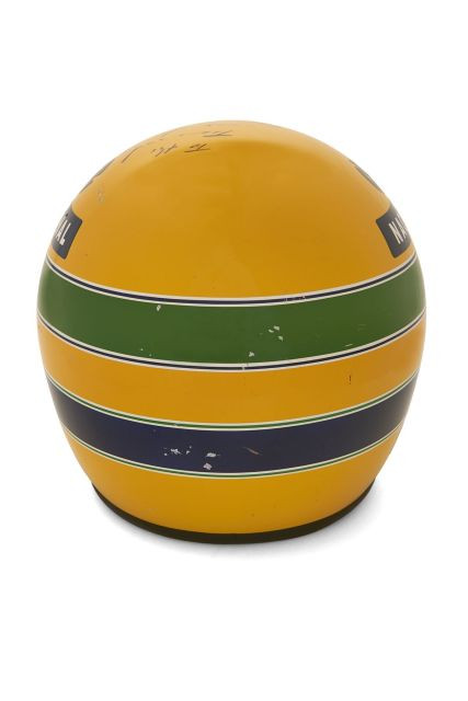 EXCEPTIONNEL CASQUE-PROTOTYPE D'AYRTON SENNA  Dédicacé, signé et daté. Saison 1990. Champion du monde des pilotes - champion du mond...
