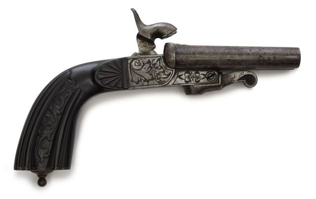 Pistolet double, à broche.