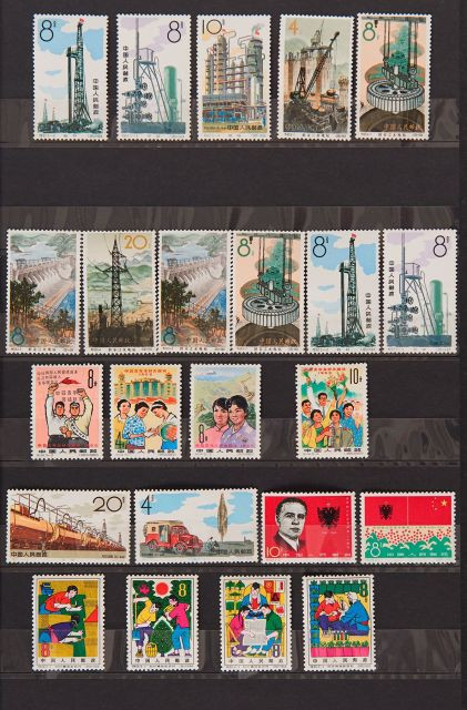 Chine - Timbres-poste neufs, sans charnières, émis entre 1964 et 1966, avec diverses valeurs Cote Y. et T. supérieure à 3700 €