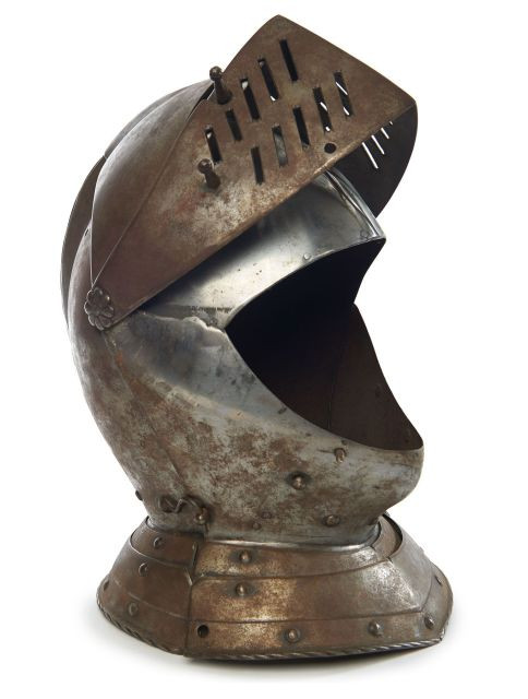 Armet à crête