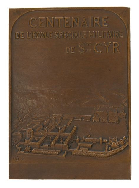 98 + 99 France Lot de deux médailles de table : a/. Centenaire de l'École spéciale militaire de St Cyr. b/. Travail, Famille, Patrie. A