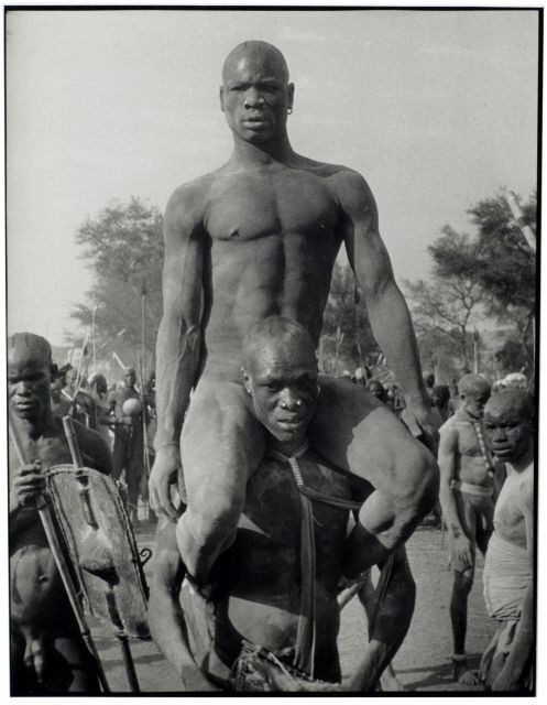 George RODGER (1908-1995) KORONGO NUBA WRESTLERS, KORDOFAN, SOUTH SUDAN – 1949 Tirage argentique réalisé par l'auteur réalisé en 198...