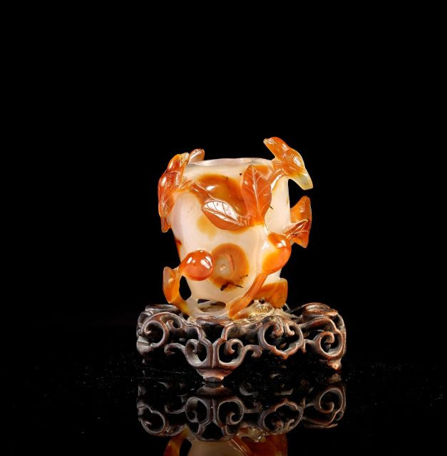 PETIT VASE EN AGATE, CHINE